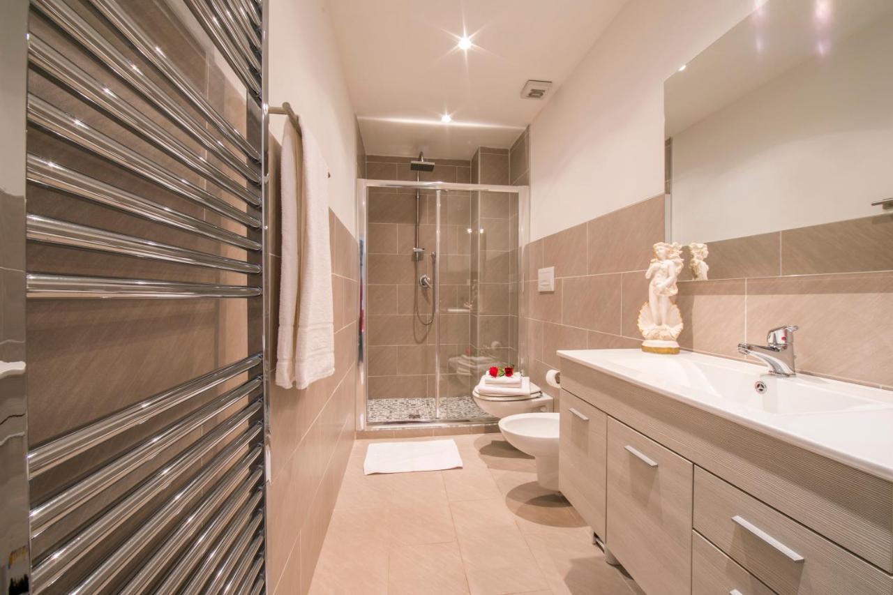 Menaggio Tosca Apartments Екстер'єр фото