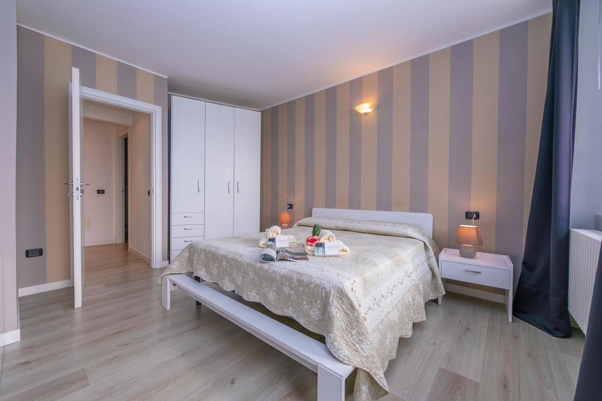 Menaggio Tosca Apartments Екстер'єр фото